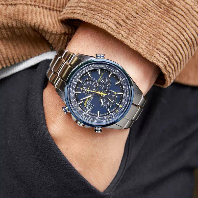🗻 Multifunctional Men's Quartz Watch