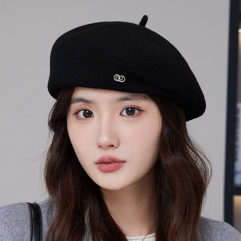 Women's fall and winter retro literary hundred with warm berets